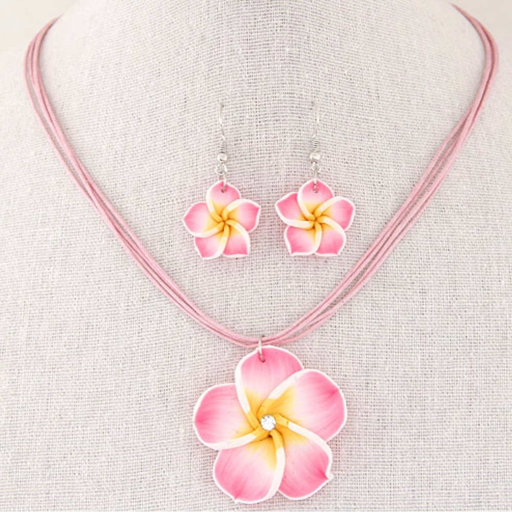 Fashion jewelry sweet petals necklace and earrings